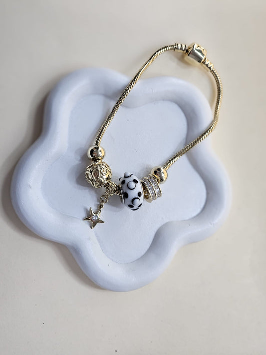 The Dalmatian Bracelet