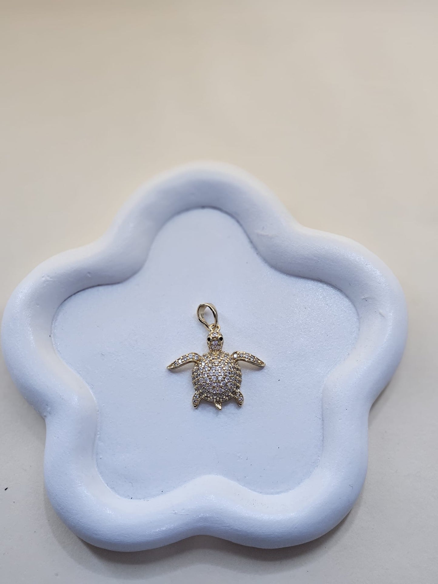 The Diamond Medium Turtle Pendant